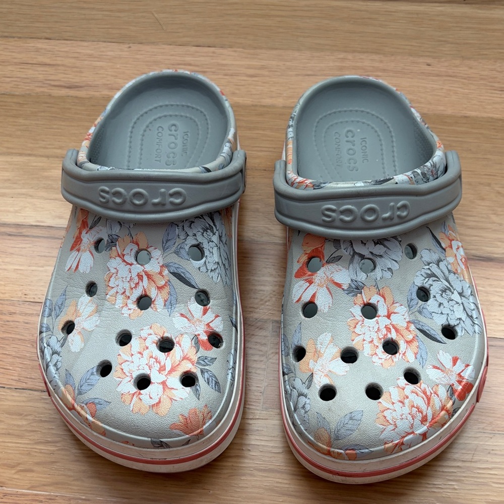 Unique floral Crocband CROCS
